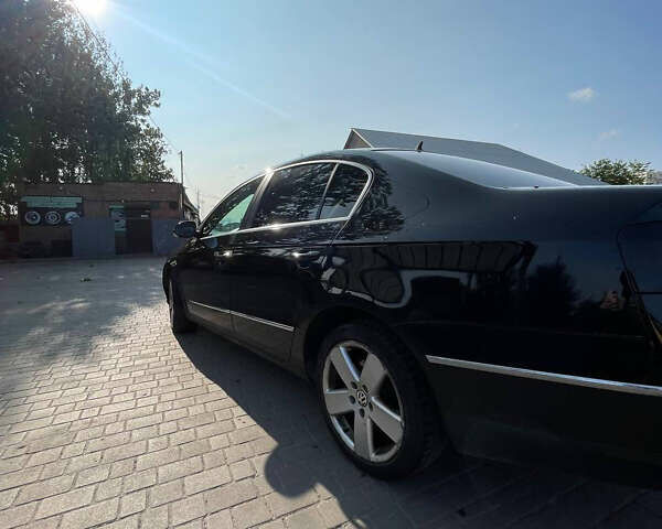 Черный Фольксваген Пассат, объемом двигателя 1.8 л и пробегом 208 тыс. км за 7000 $, фото 3 на Automoto.ua