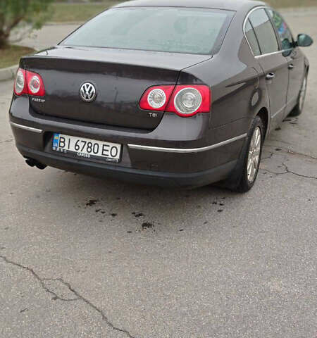 Чорний Фольксваген Пассат, об'ємом двигуна 1.8 л та пробігом 308 тис. км за 8000 $, фото 4 на Automoto.ua