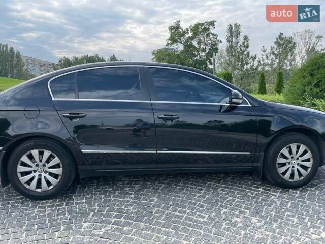 Чорний Фольксваген Пассат, об'ємом двигуна 1.8 л та пробігом 180 тис. км за 8200 $, фото 4 на Automoto.ua