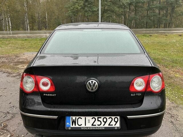 Черный Фольксваген Пассат, объемом двигателя 2 л и пробегом 373 тыс. км за 3500 $, фото 2 на Automoto.ua