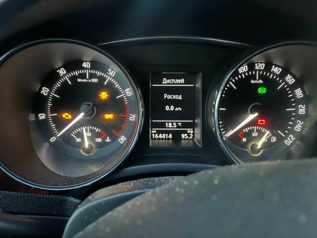 Черный Фольксваген Пассат, объемом двигателя 1.8 л и пробегом 180 тыс. км за 8900 $, фото 3 на Automoto.ua