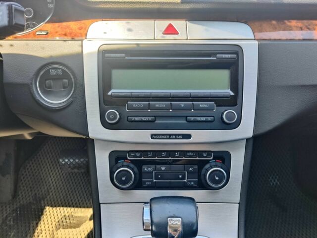 Черный Фольксваген Пассат, объемом двигателя 1.8 л и пробегом 315 тыс. км за 6999 $, фото 2 на Automoto.ua