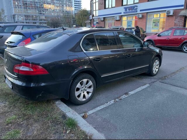 Черный Фольксваген Пассат, объемом двигателя 1.8 л и пробегом 180 тыс. км за 8900 $, фото 1 на Automoto.ua