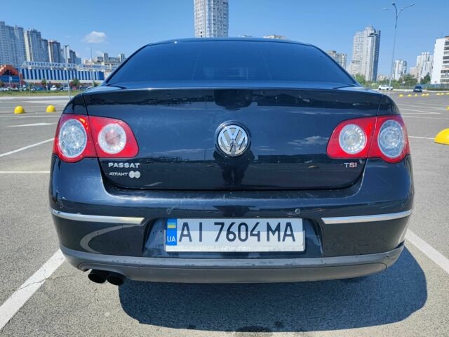 Черный Фольксваген Пассат, объемом двигателя 1.8 л и пробегом 315 тыс. км за 6999 $, фото 12 на Automoto.ua