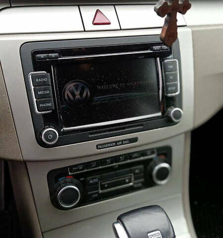 Чорний Фольксваген Пассат, об'ємом двигуна 1.8 л та пробігом 308 тис. км за 8000 $, фото 9 на Automoto.ua