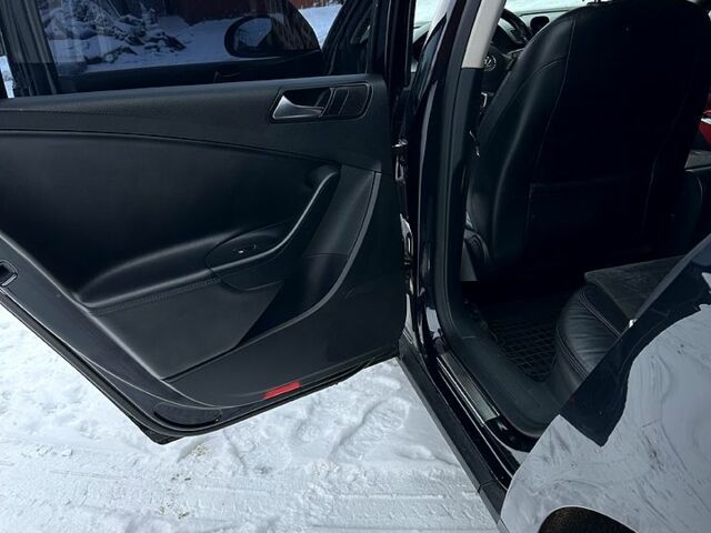 Чорний Фольксваген Пассат, об'ємом двигуна 2 л та пробігом 278 тис. км за 8500 $, фото 3 на Automoto.ua