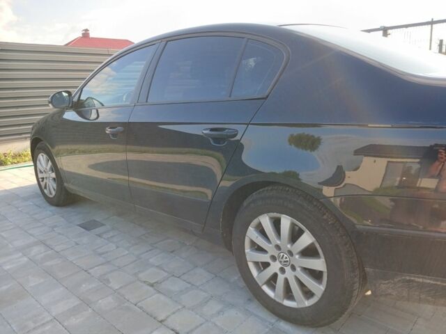 Чорний Фольксваген Пассат, об'ємом двигуна 1.4 л та пробігом 231 тис. км за 5500 $, фото 2 на Automoto.ua