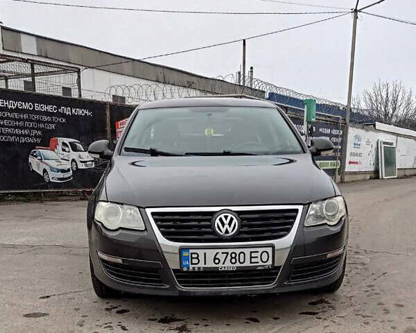Чорний Фольксваген Пассат, об'ємом двигуна 1.8 л та пробігом 308 тис. км за 8000 $, фото 1 на Automoto.ua