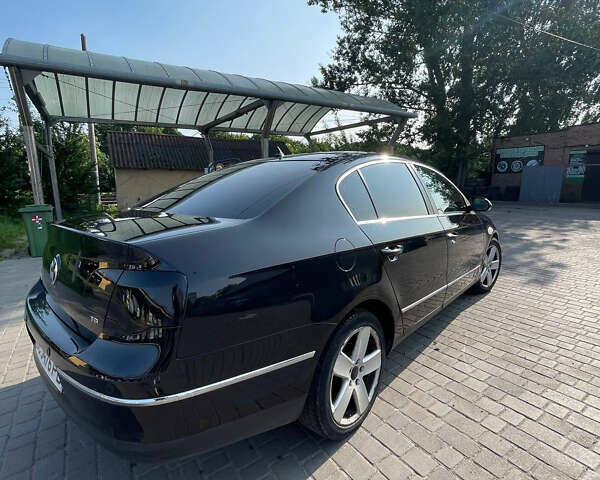 Черный Фольксваген Пассат, объемом двигателя 1.8 л и пробегом 208 тыс. км за 7000 $, фото 5 на Automoto.ua