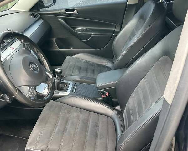 Чорний Фольксваген Пассат, об'ємом двигуна 1.8 л та пробігом 180 тис. км за 8200 $, фото 10 на Automoto.ua