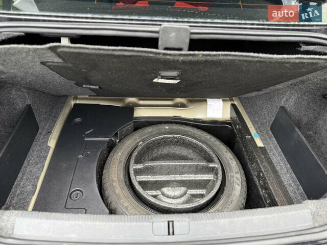 Черный Фольксваген Пассат, объемом двигателя 1.6 л и пробегом 221 тыс. км за 7550 $, фото 21 на Automoto.ua