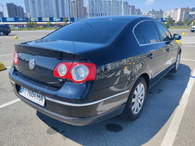 Черный Фольксваген Пассат, объемом двигателя 1.8 л и пробегом 315 тыс. км за 6999 $, фото 13 на Automoto.ua