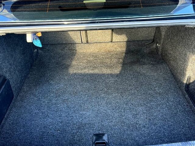 Чорний Фольксваген Пассат, об'ємом двигуна 2 л та пробігом 195 тис. км за 4700 $, фото 12 на Automoto.ua