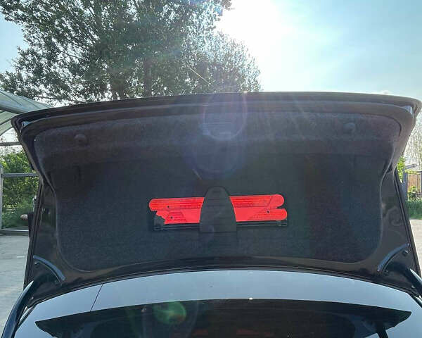 Черный Фольксваген Пассат, объемом двигателя 1.8 л и пробегом 208 тыс. км за 7000 $, фото 10 на Automoto.ua