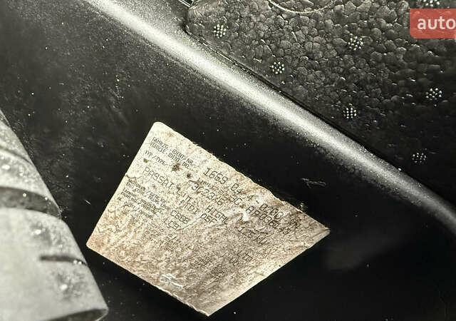 Чорний Фольксваген Пассат, об'ємом двигуна 2 л та пробігом 266 тис. км за 9000 $, фото 31 на Automoto.ua