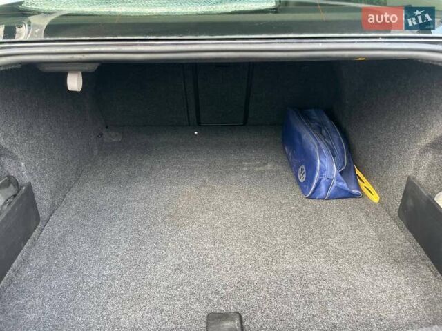 Чорний Фольксваген Пассат, об'ємом двигуна 1.8 л та пробігом 180 тис. км за 8200 $, фото 14 на Automoto.ua