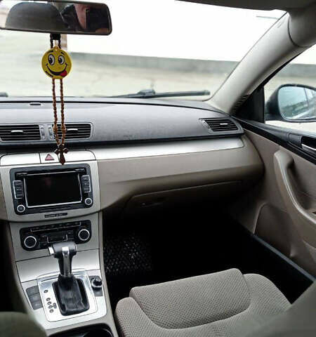 Чорний Фольксваген Пассат, об'ємом двигуна 1.8 л та пробігом 308 тис. км за 8000 $, фото 10 на Automoto.ua