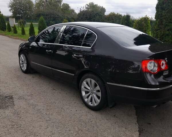 Черный Фольксваген Пассат, объемом двигателя 1.78 л и пробегом 272 тыс. км за 6900 $, фото 4 на Automoto.ua