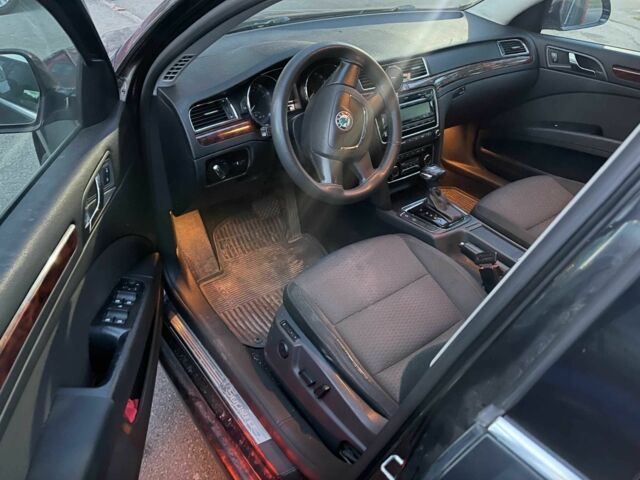 Черный Фольксваген Пассат, объемом двигателя 1.8 л и пробегом 180 тыс. км за 8900 $, фото 2 на Automoto.ua