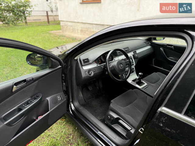 Черный Фольксваген Пассат, объемом двигателя 1.6 л и пробегом 221 тыс. км за 7550 $, фото 8 на Automoto.ua