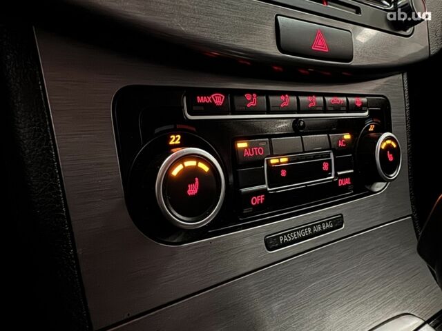 Черный Фольксваген Пассат, объемом двигателя 0 л и пробегом 196 тыс. км за 8900 $, фото 1 на Automoto.ua