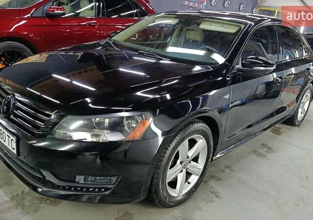 Черный Фольксваген Пассат, объемом двигателя 2.48 л и пробегом 209 тыс. км за 10000 $, фото 4 на Automoto.ua