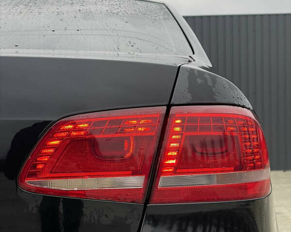 Черный Фольксваген Пассат, объемом двигателя 1.6 л и пробегом 299 тыс. км за 9499 $, фото 7 на Automoto.ua