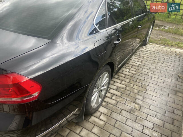 Черный Фольксваген Пассат, объемом двигателя 2.5 л и пробегом 215 тыс. км за 12000 $, фото 12 на Automoto.ua