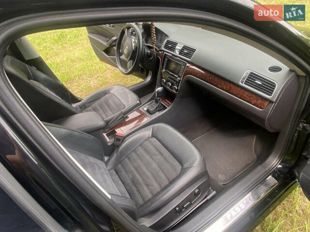 Черный Фольксваген Пассат, объемом двигателя 2.5 л и пробегом 215 тыс. км за 12000 $, фото 20 на Automoto.ua