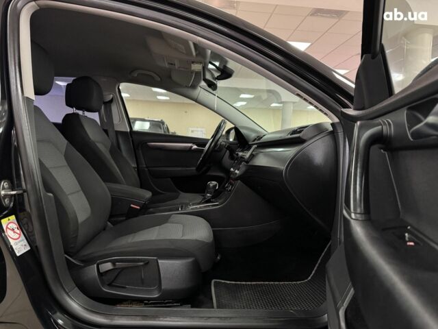 Черный Фольксваген Пассат, объемом двигателя 0 л и пробегом 196 тыс. км за 8900 $, фото 7 на Automoto.ua