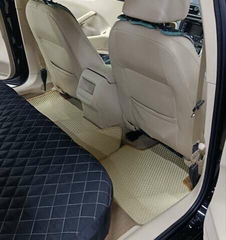 Черный Фольксваген Пассат, объемом двигателя 2.48 л и пробегом 209 тыс. км за 10000 $, фото 21 на Automoto.ua