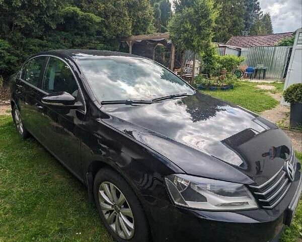 Черный Фольксваген Пассат, объемом двигателя 1.8 л и пробегом 150 тыс. км за 8900 $, фото 5 на Automoto.ua