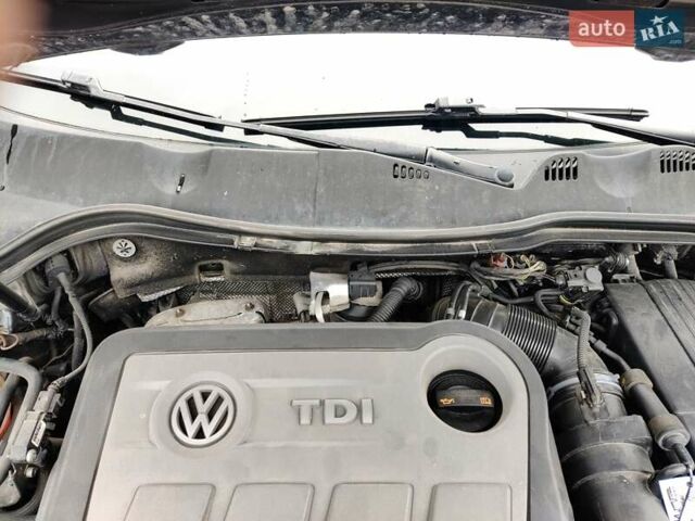 Черный Фольксваген Пассат, объемом двигателя 1.97 л и пробегом 288 тыс. км за 11000 $, фото 32 на Automoto.ua