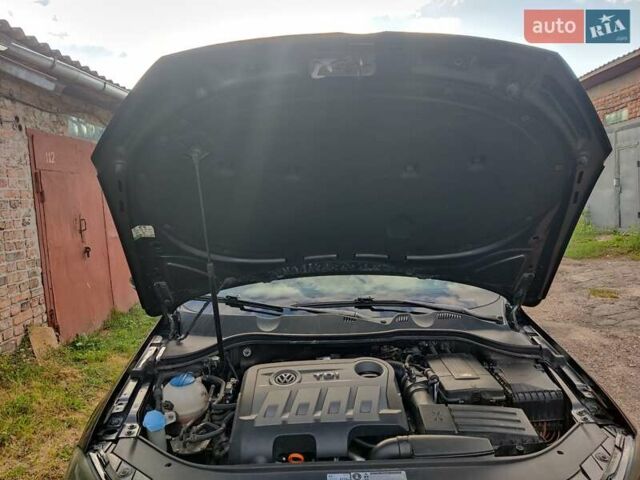 Черный Фольксваген Пассат, объемом двигателя 1.97 л и пробегом 289 тыс. км за 9999 $, фото 31 на Automoto.ua