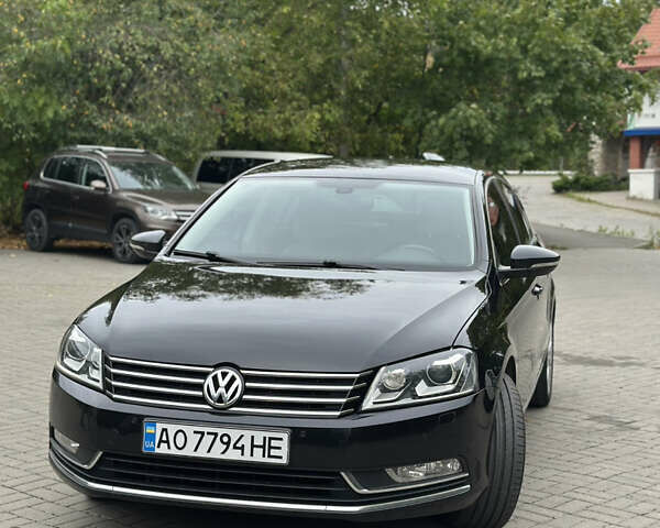 Черный Фольксваген Пассат, объемом двигателя 1.97 л и пробегом 275 тыс. км за 9650 $, фото 6 на Automoto.ua