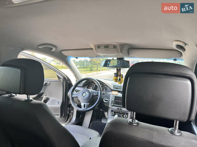 Черный Фольксваген Пассат, объемом двигателя 1.97 л и пробегом 312 тыс. км за 9500 $, фото 14 на Automoto.ua