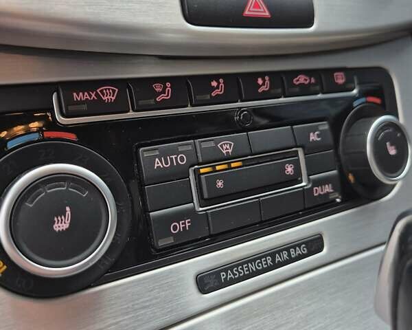 Черный Фольксваген Пассат, объемом двигателя 1.8 л и пробегом 198 тыс. км за 10999 $, фото 38 на Automoto.ua