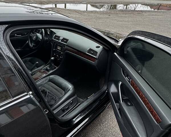 Черный Фольксваген Пассат, объемом двигателя 2.5 л и пробегом 388 тыс. км за 8900 $, фото 8 на Automoto.ua