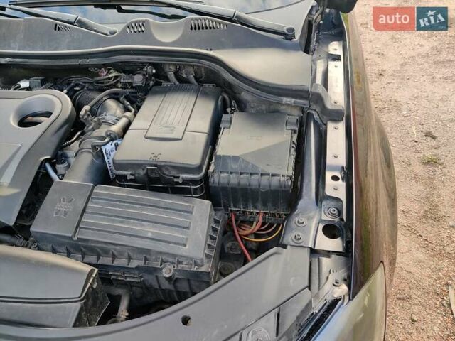 Черный Фольксваген Пассат, объемом двигателя 1.97 л и пробегом 289 тыс. км за 9999 $, фото 24 на Automoto.ua