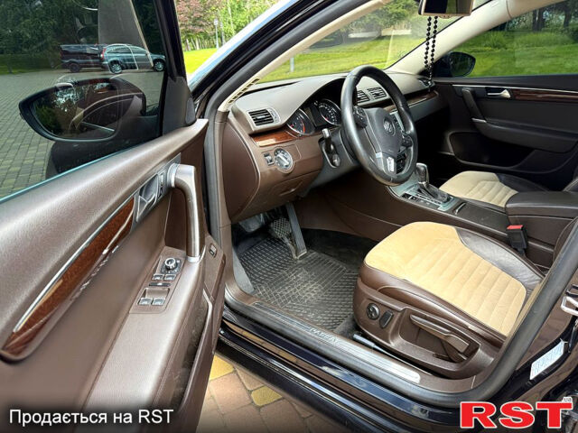 Чорний Фольксваген Пассат, об'ємом двигуна 1.8 л та пробігом 260 тис. км за 8900 $, фото 7 на Automoto.ua