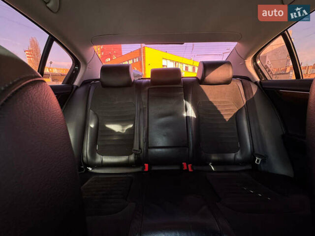 Черный Фольксваген Пассат, объемом двигателя 1.97 л и пробегом 243 тыс. км за 11400 $, фото 25 на Automoto.ua