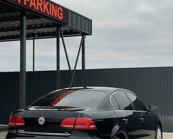 Черный Фольксваген Пассат, объемом двигателя 1.6 л и пробегом 299 тыс. км за 9499 $, фото 4 на Automoto.ua