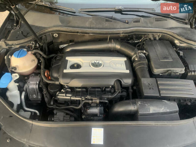 Чорний Фольксваген Пассат, об'ємом двигуна 1.8 л та пробігом 262 тис. км за 6499 $, фото 15 на Automoto.ua