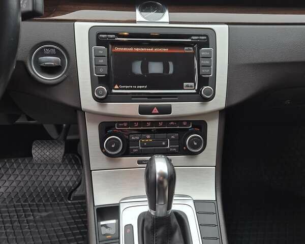 Черный Фольксваген Пассат, объемом двигателя 1.8 л и пробегом 198 тыс. км за 10999 $, фото 41 на Automoto.ua