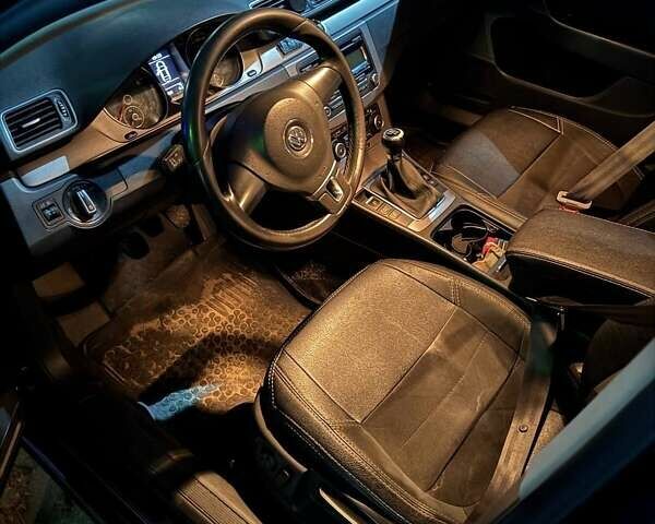 Чорний Фольксваген Пассат, об'ємом двигуна 1.8 л та пробігом 191 тис. км за 7500 $, фото 4 на Automoto.ua