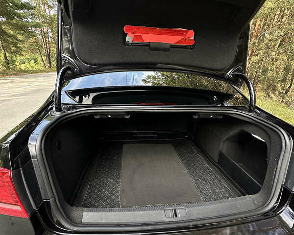 Черный Фольксваген Пассат, объемом двигателя 1.97 л и пробегом 254 тыс. км за 11700 $, фото 28 на Automoto.ua