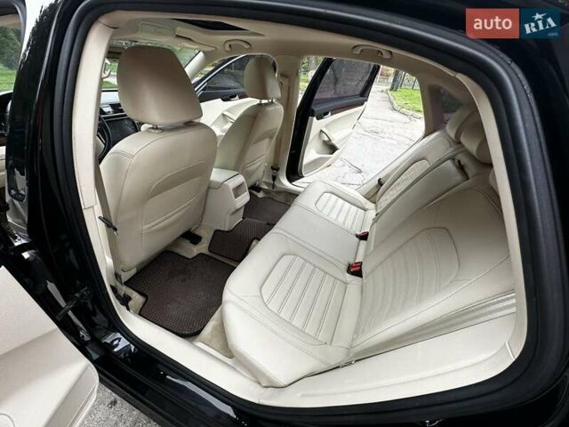 Черный Фольксваген Пассат, объемом двигателя 2.5 л и пробегом 216 тыс. км за 9999 $, фото 34 на Automoto.ua