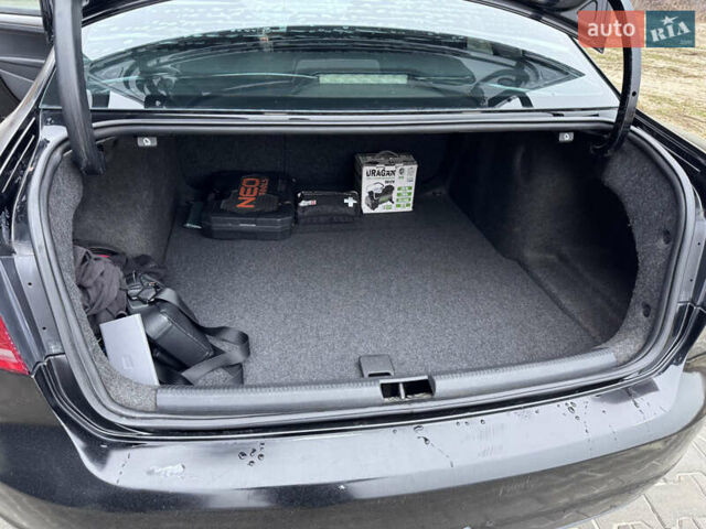 Черный Фольксваген Пассат, объемом двигателя 2.48 л и пробегом 330 тыс. км за 8000 $, фото 20 на Automoto.ua