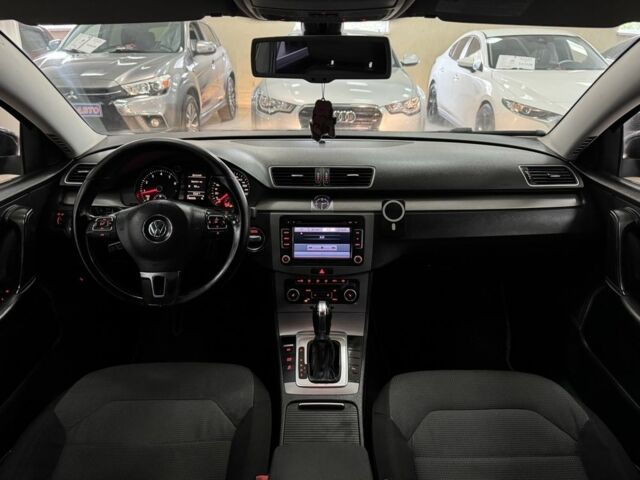 Чорний Фольксваген Пассат, об'ємом двигуна 1.8 л та пробігом 196 тис. км за 8900 $, фото 10 на Automoto.ua