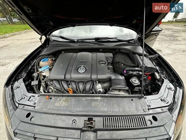 Черный Фольксваген Пассат, объемом двигателя 2.5 л и пробегом 216 тыс. км за 9999 $, фото 37 на Automoto.ua